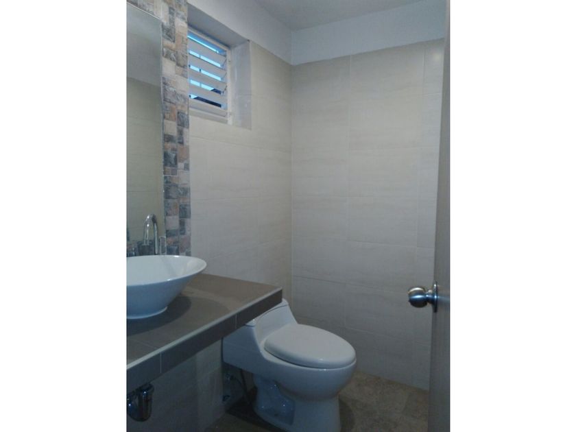 Edificio en Venta - Avenida 8 Norte, Santa Mónica Recidencial, 225,0 m² (foto 8) — CREBI