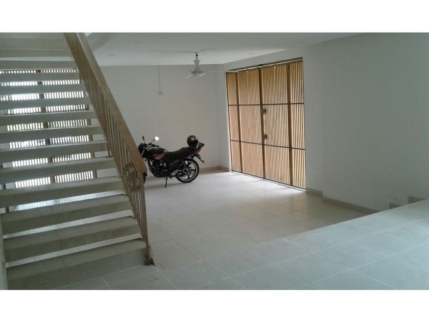 Edificio en Venta - Avenida 8 Norte, Santa Mónica Recidencial, 225,0 m² (foto 9) — CREBI
