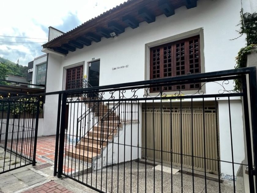 Edificio en Venta - Avenida 9 Norte, Granada, 403,0 m² — CREBI