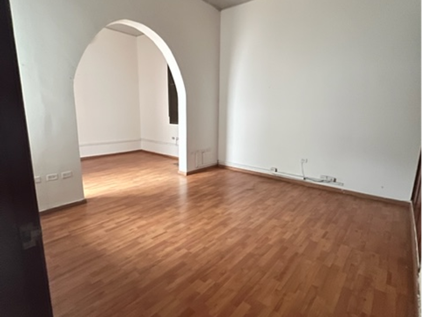 Edificio en Venta - Avenida 9 Norte, Granada, 403,0 m² (foto 6) — CREBI