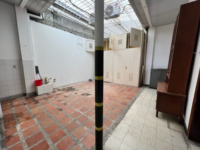 Edificio en Venta - Avenida 9 Norte, Granada, 403,0 m² (foto 7) — CREBI