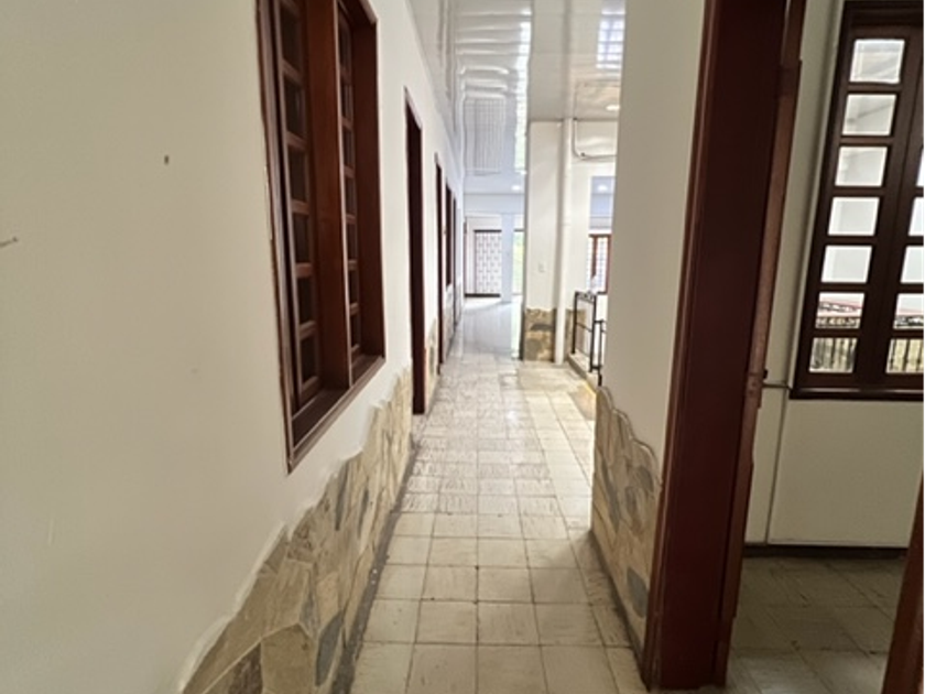 Edificio en Venta - Avenida 9 Norte, Granada, 403,0 m² (foto 8) — CREBI