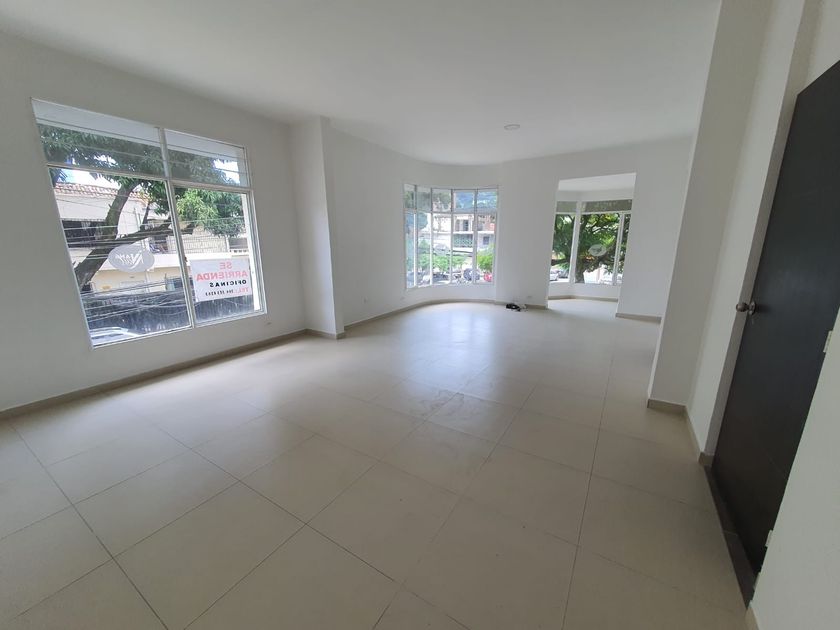 Local en Venta - Avenida 9 Norte, Granada, 213,0 m² (foto 8) — CREBI