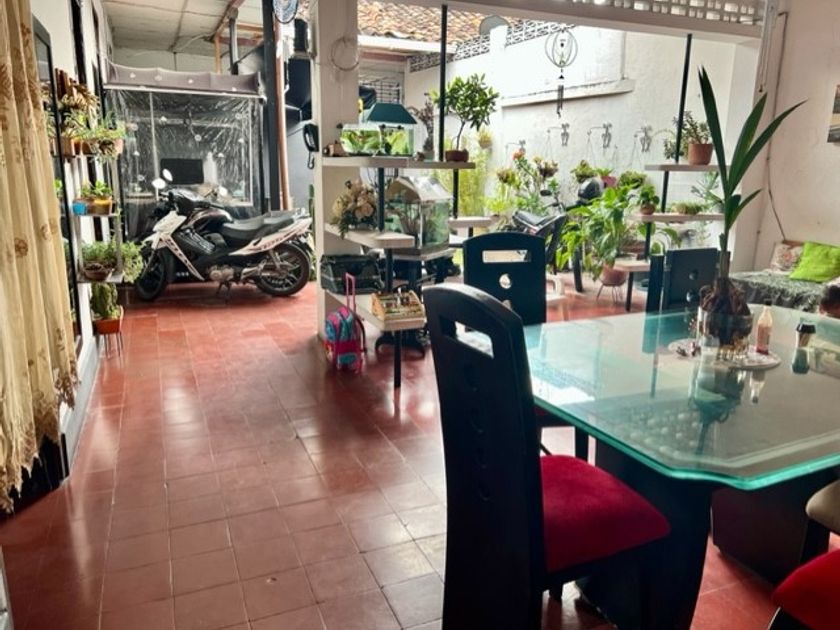 Multifamily en Venta - Calle 7, 350,0 m² (foto 2) — CREBI