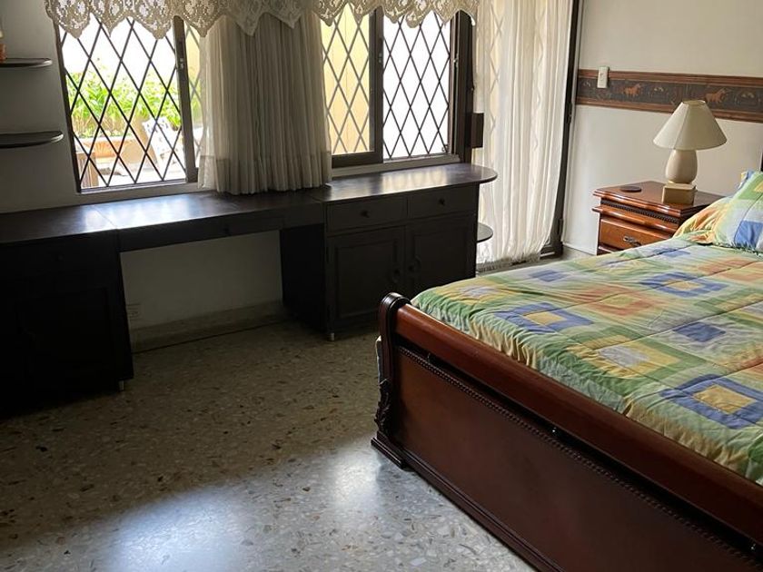 Edificio en Venta - Avenida 5 Norte, La Flora, 450,0 m² (foto 9) — CREBI