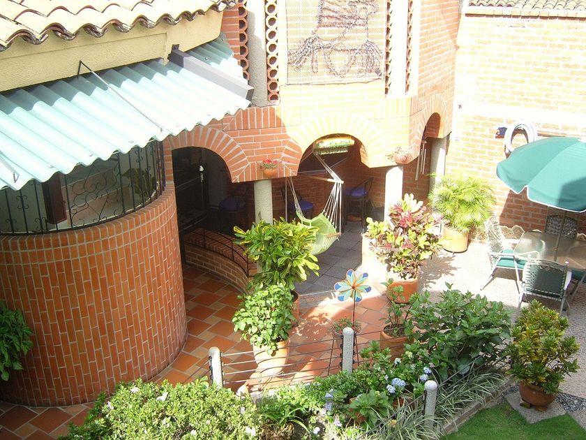 Multifamily en Venta - Avenida 5 Norte, La Flora, 300,0 m² — CREBI