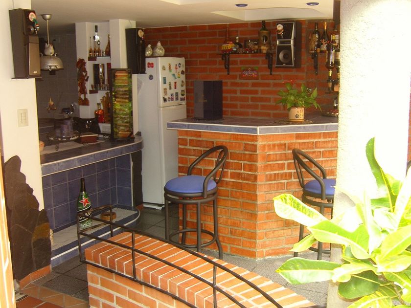Multifamily en Venta - Avenida 5 Norte, La Flora, 300,0 m² (foto 8) — CREBI