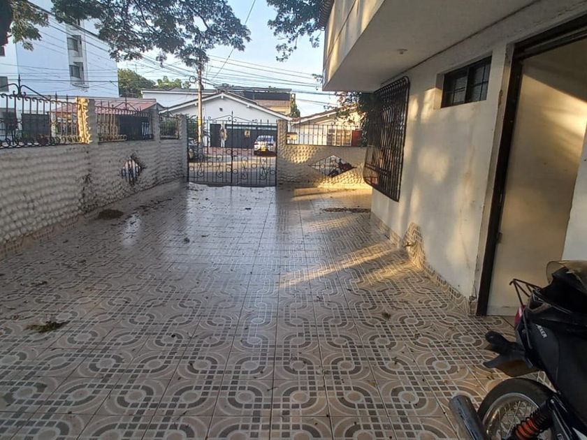 Multifamily en Venta - Avenida 4A Norte, La Flora, 314,0 m² (foto 2) — CREBI