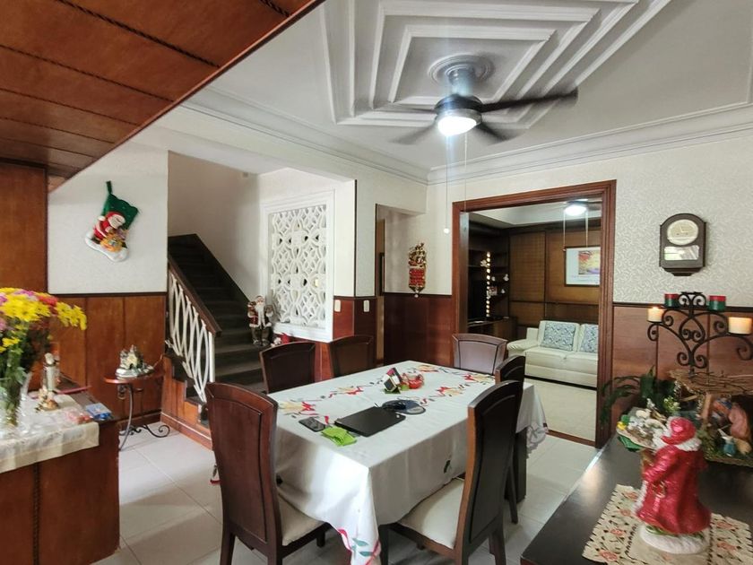 Edificio en Venta - Calle 2 Oeste, Miraflores, 325,0 m² (foto 3) — CREBI
