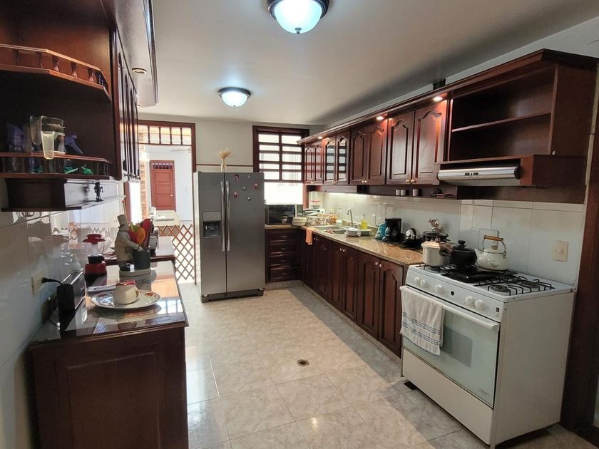Edificio en Venta - Calle 2 Oeste, Miraflores, 325,0 m² (foto 8) — CREBI