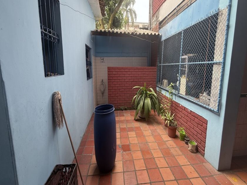 Edificio en Venta - Carrera 36B, Nuevo San Fernando, 474,0 m² (foto 2) — CREBI