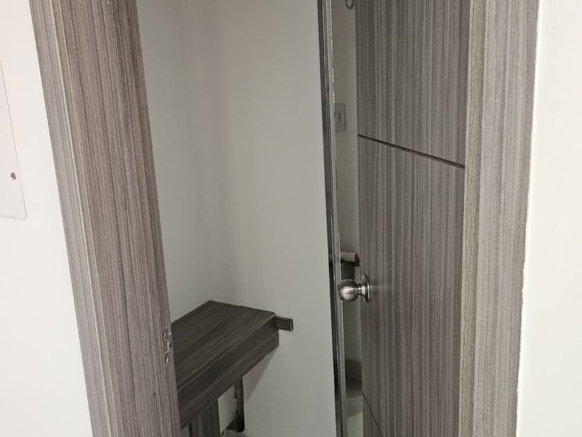Local en Venta - Avenida 5 Norte, San Vicente, 50,0 m² (foto 10) — CREBI