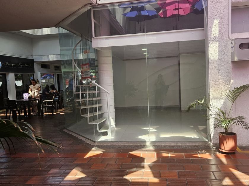 Local en Venta - Avenida 5 Norte, San Vicente, 50,0 m² (foto 4) — CREBI