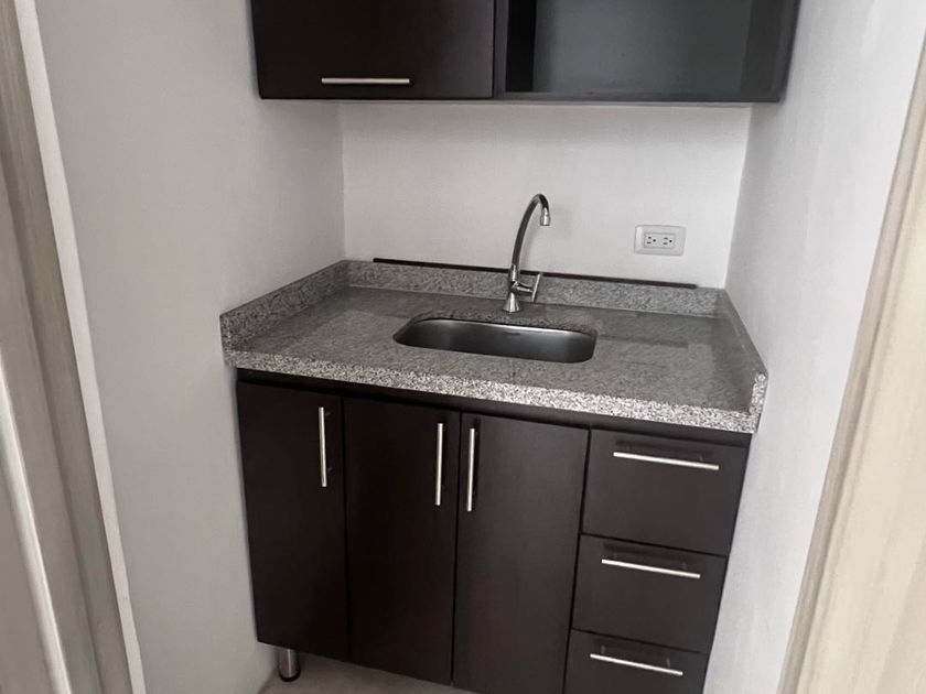 Oficina  en Venta - Avenida 3 Norte, San Vicente, 41,0 m² (foto 6) — CREBI