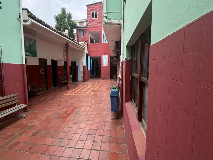 Edificio en Venta - Calle 10 Oeste, Tejares - Cristales, 544,0 m² — CREBI