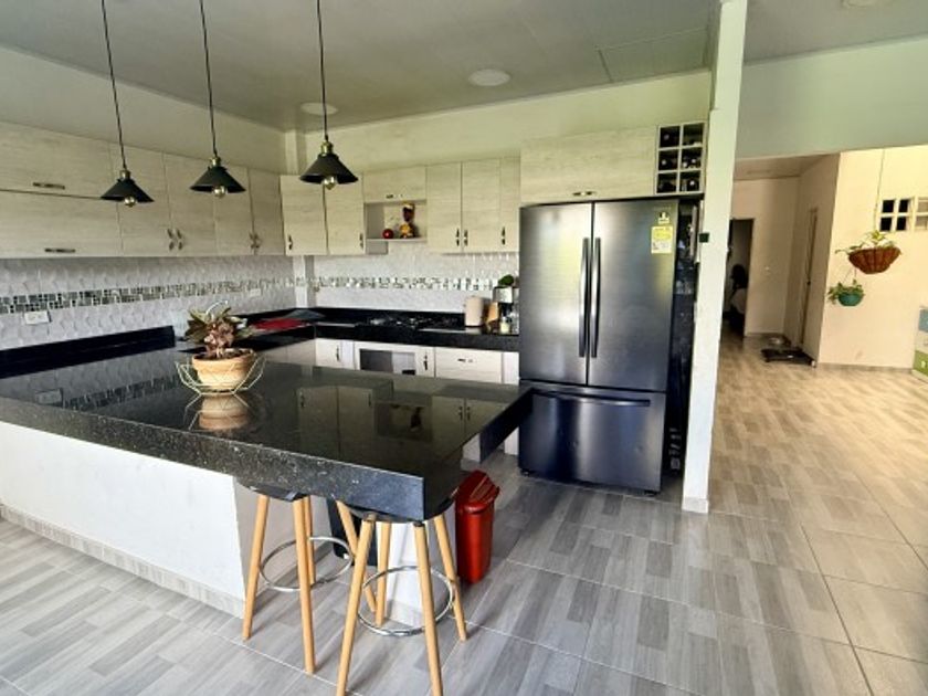Edificio en Venta - Calle 45 Norte, Vipasa, 1150,0 m² (foto 7) — CREBI