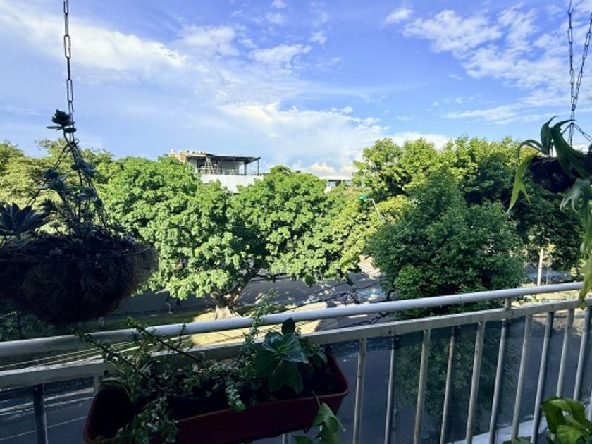 Edificio en Venta - Calle 45 Norte, Vipasa, 1150,0 m² (foto 8) — CREBI