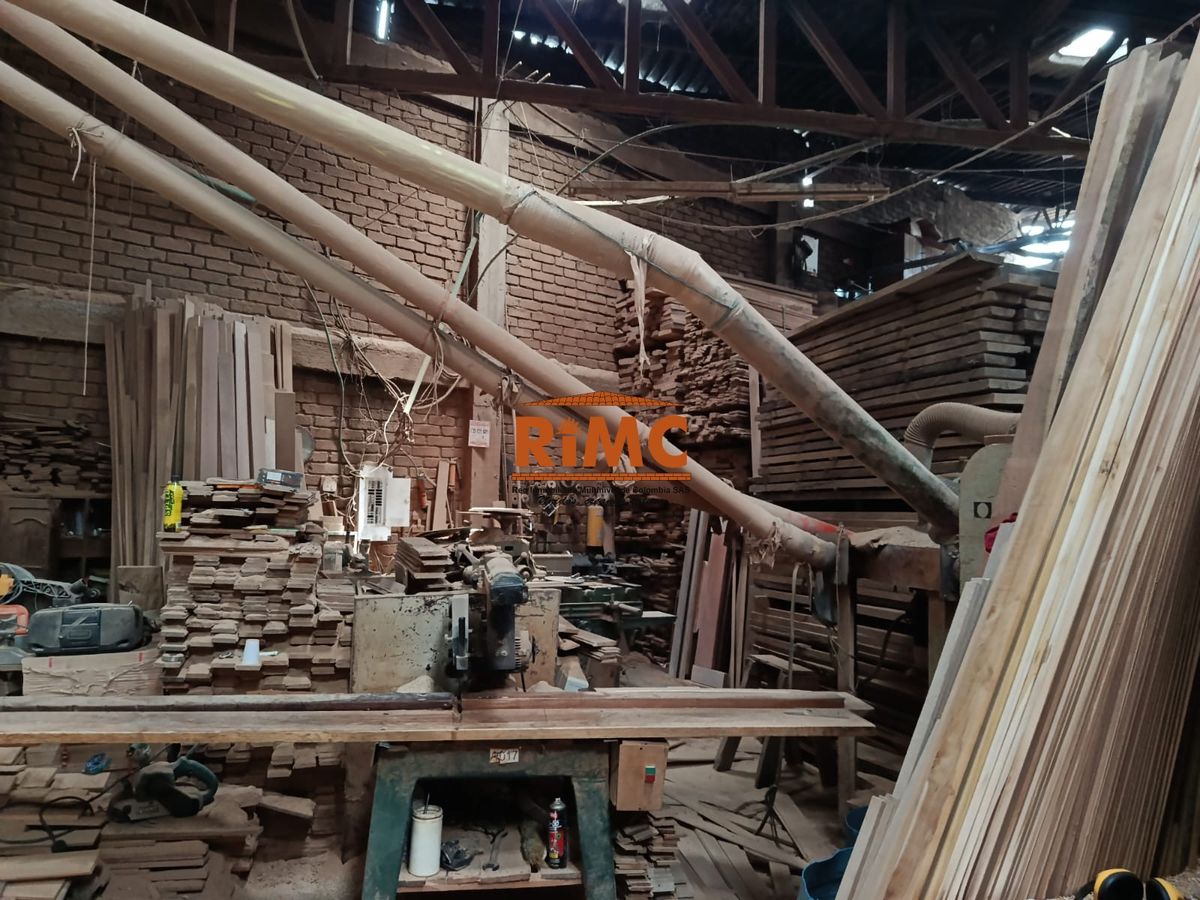 Bodega en Venta - Diagonal 42, 2100,0 m² — CREBI
