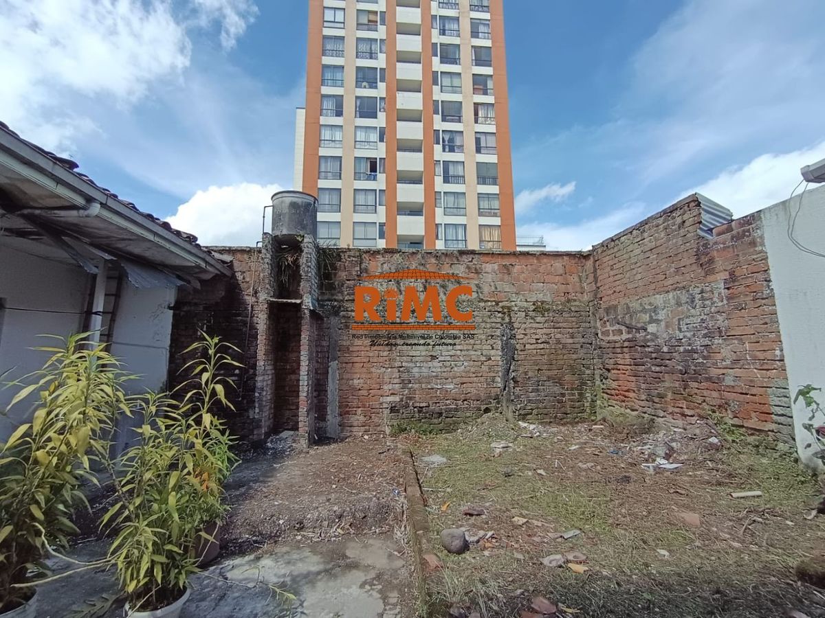 Local en Arriendo - El Pavo, 22-81, Carrera 5, Sector Plaza de Bolivar, Sector Lago Uribe, Centro, AMCO, Area Metropolitana Centro Occidente, Pereira, Risaralda, RAP Eje Cafetero, 660002, Colombia, 470,0 m² — CREBI