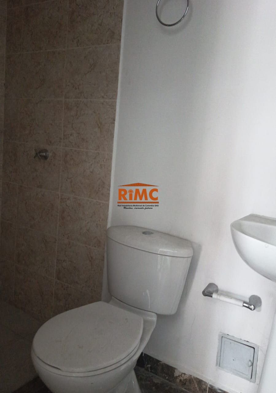 Local en Arriendo - Calle 17, Sector Galeria Central, Centro, AMCO, Area Metropolitana Centro Occidente, Pereira, Risaralda, RAP Eje Cafetero, 660001, Colombia, 140,0 m² (foto 6) — CREBI