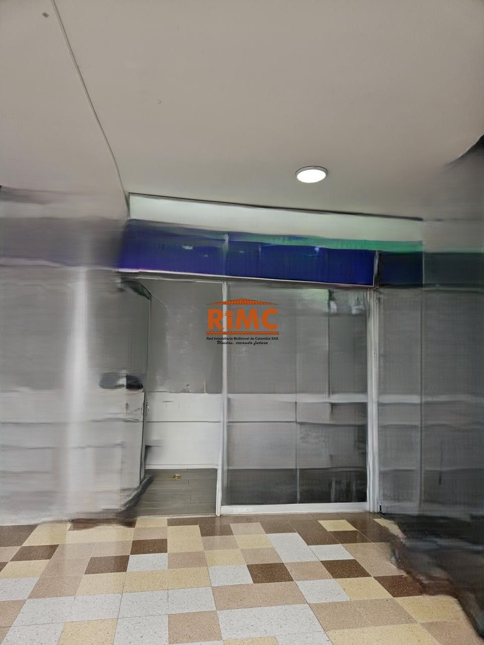Local en Venta - Villa Verde, Calle 70, 33,0 m² — CREBI