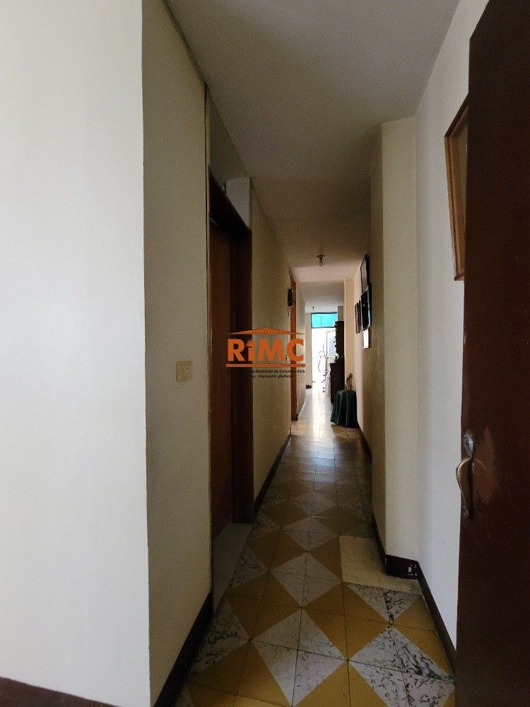 Edificio en Venta - Calle 35, Los Periodistas, Centro, Perimetro Urbano Pereira, Pereira, Risaralda, RAP Eje Cafetero, 660002, Colombia, 393,0 m² (foto 11) — CREBI