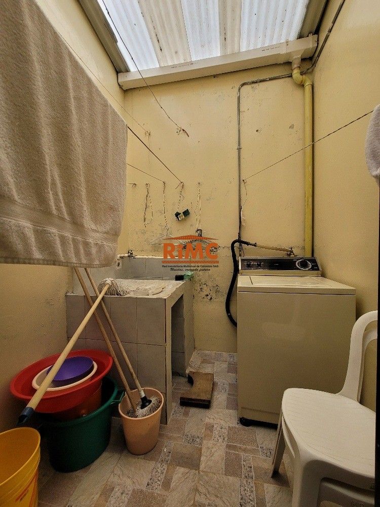 Edificio en Venta - Calle 35, Los Periodistas, Centro, Perimetro Urbano Pereira, Pereira, Risaralda, RAP Eje Cafetero, 660002, Colombia, 393,0 m² (foto 12) — CREBI