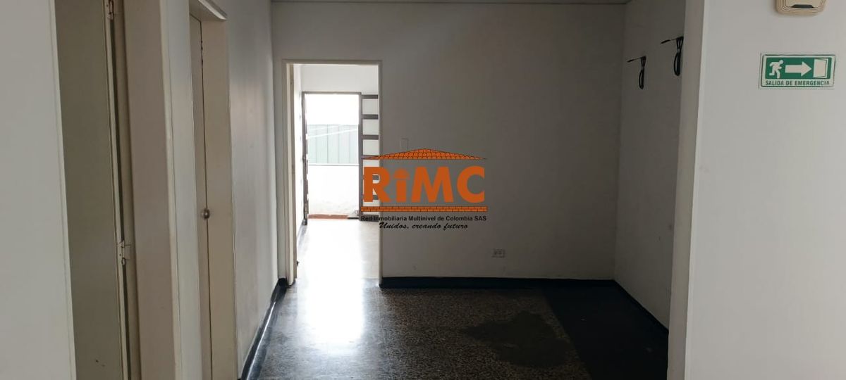 Edificio en Venta - Sector 30 de Agosto, Carrera 13, 1750,0 m² (foto 19) — CREBI