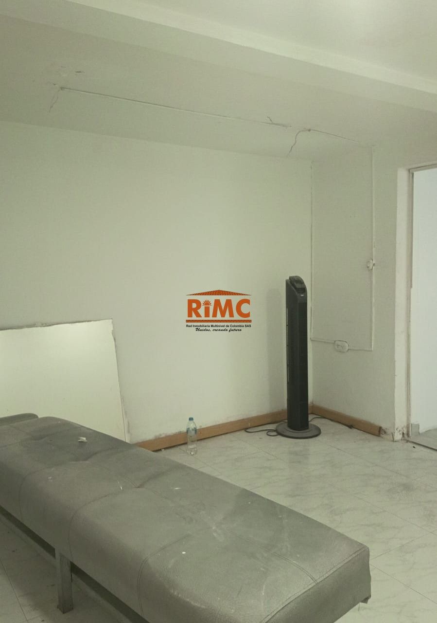 Local en Arriendo - Sector Plaza de Bolivar, Centro, Carrera 9, 40,0 m² (foto 3) — CREBI