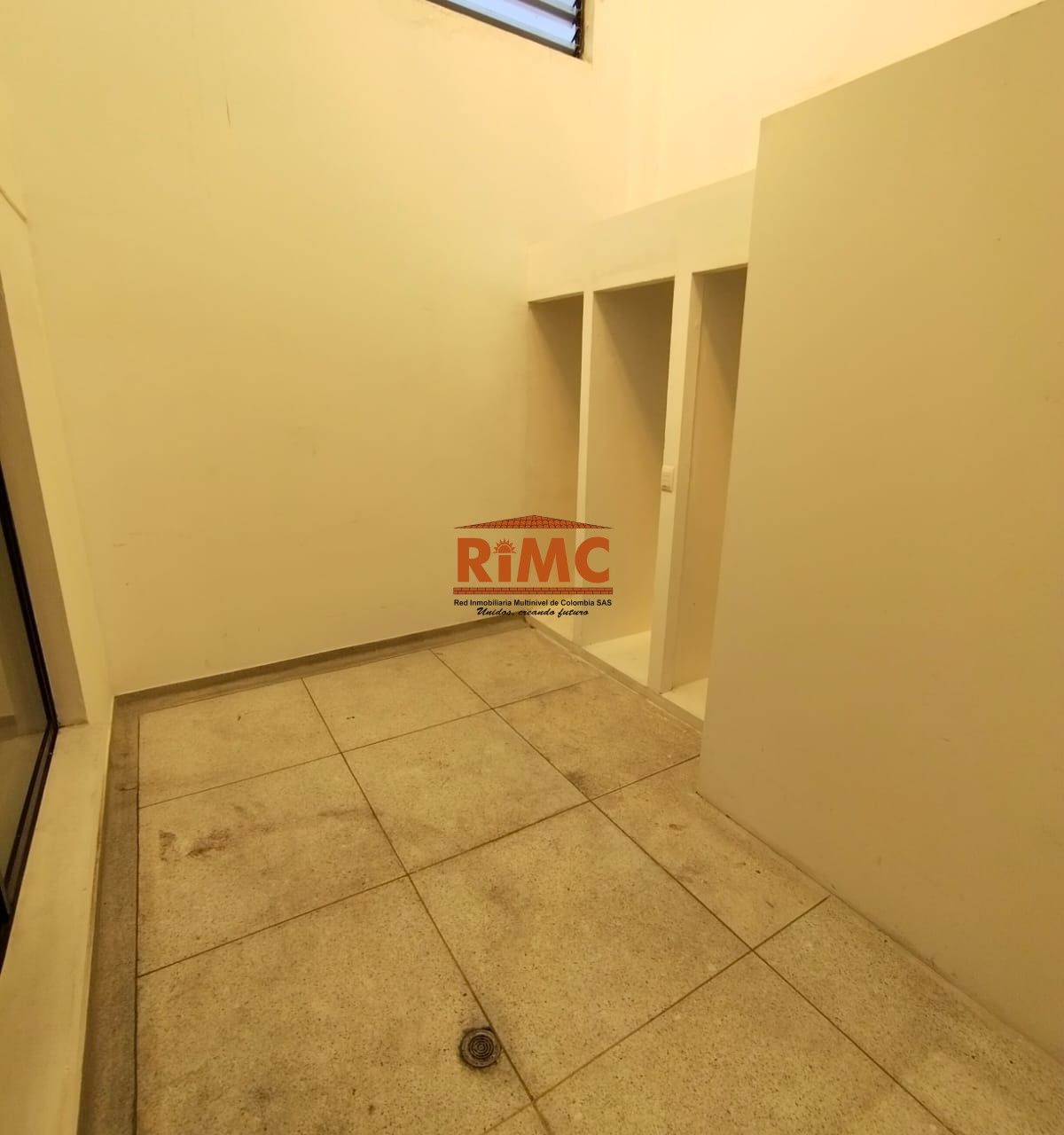 Local en Arriendo - Maraya, Carrera 11, 250,0 m² (foto 2) — CREBI