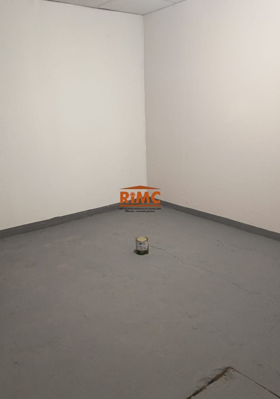 Bodega en Venta - Sector Plaza de Bolivar, Centro, Carrera 9, 11,0 m² (foto 2) — CREBI