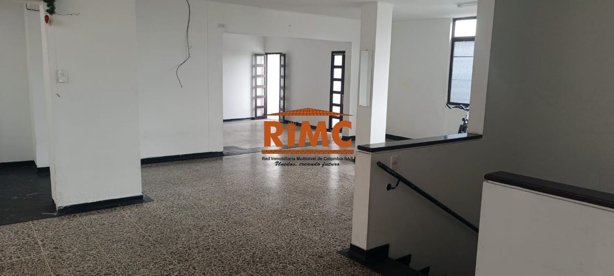 Edificio en Venta - Sector 30 de Agosto, Carrera 13, 1750,0 m² (foto 3) — CREBI