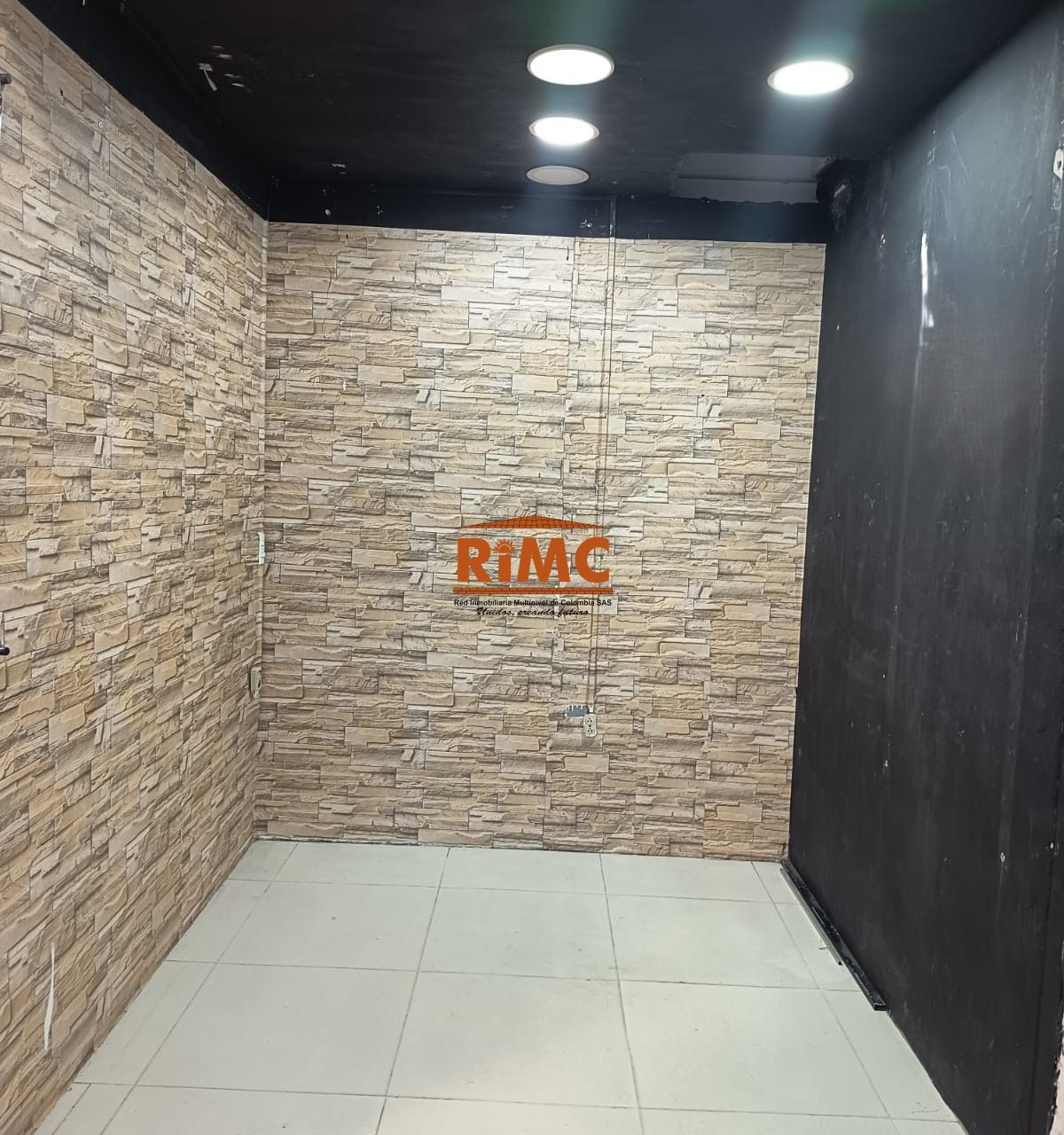 Local en Arriendo - La Casa del Perfume, L-160, Carrera 8, Primero de Febrero, Centro, Perimetro Urbano Pereira, Pereira, Risaralda, RAP Eje Cafetero, 660002, Colombia, 40,0 m² (foto 3) — CREBI