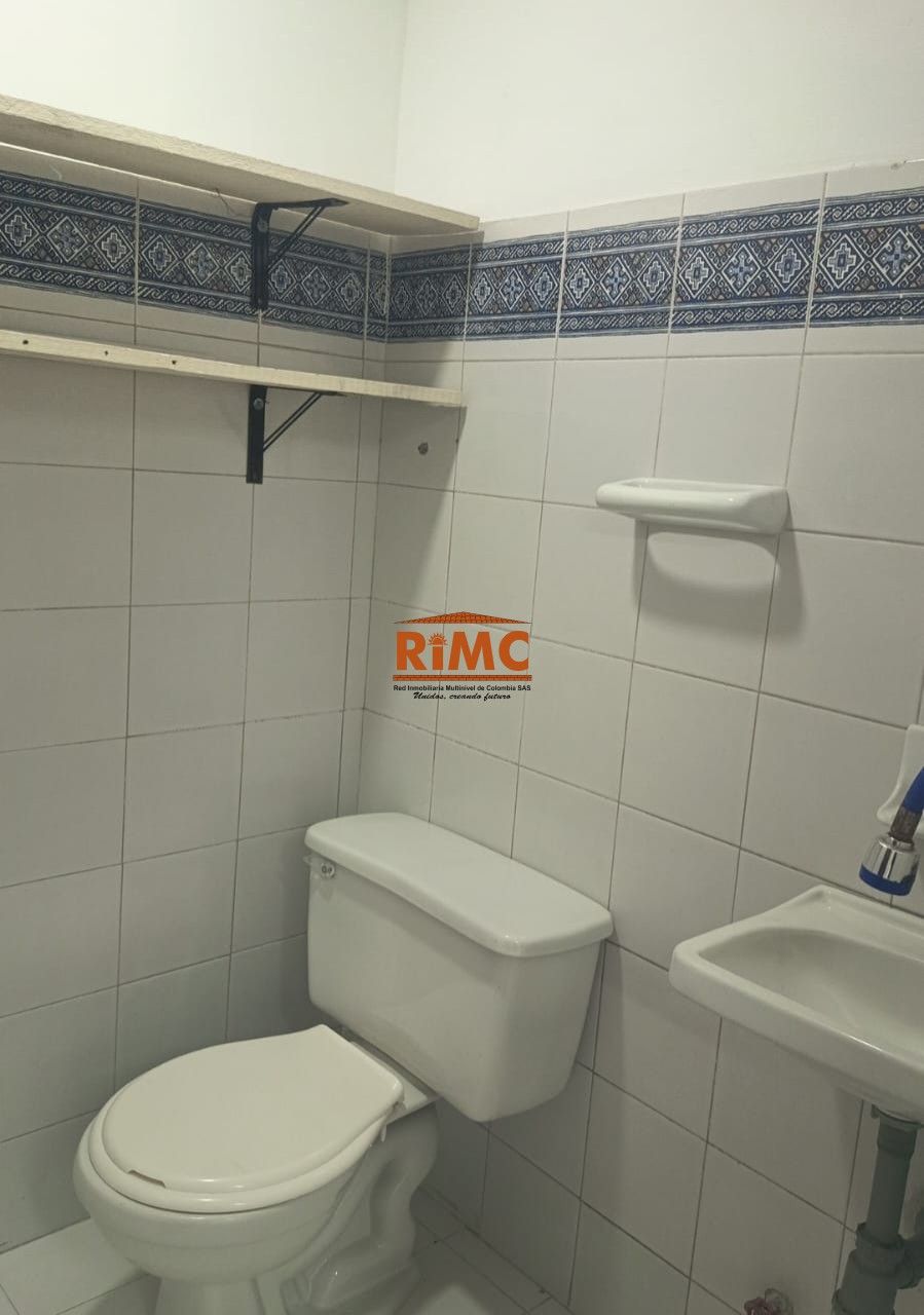 Oficina  en Arriendo - Sector Plaza de Bolivar, Centro, Carrera 9, 18,0 m² (foto 3) — CREBI