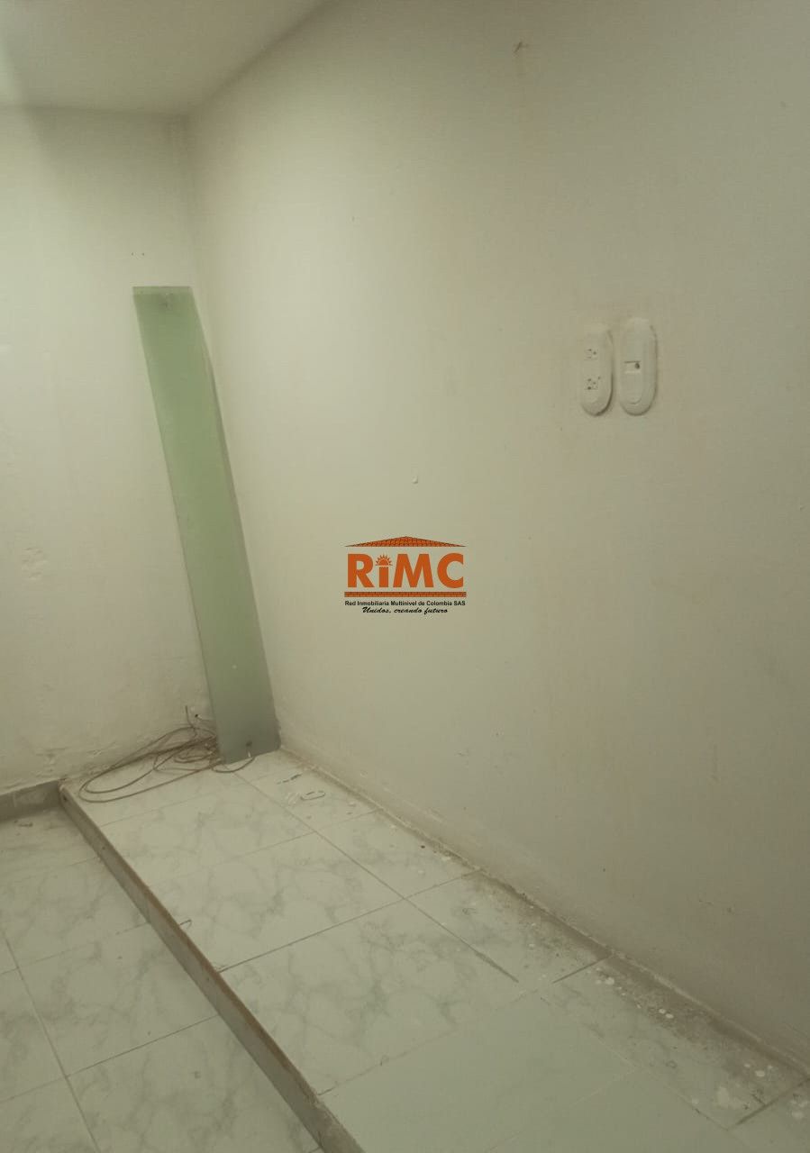 Local en Arriendo - Sector Plaza de Bolivar, Centro, Carrera 9, 40,0 m² (foto 4) — CREBI