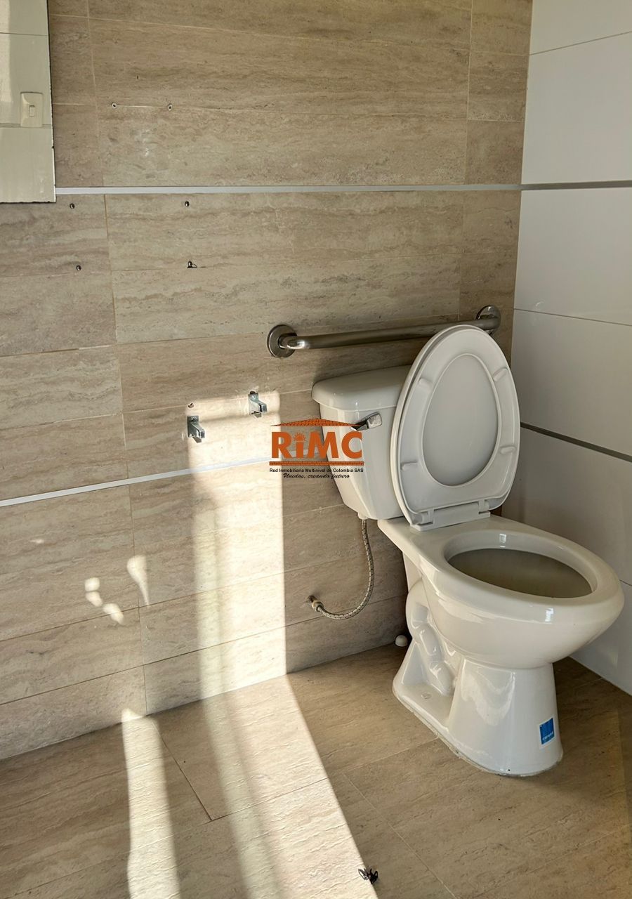 Local en Arriendo - Berlin, Calle 2, 200,0 m² (foto 7) — CREBI