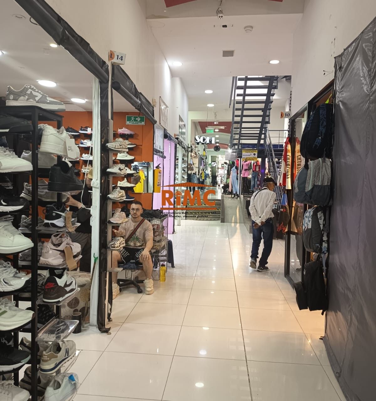 Local en Arriendo - Sector Plaza de Bolivar, Centro, Carrera 9, 40,0 m² (foto 8) — CREBI